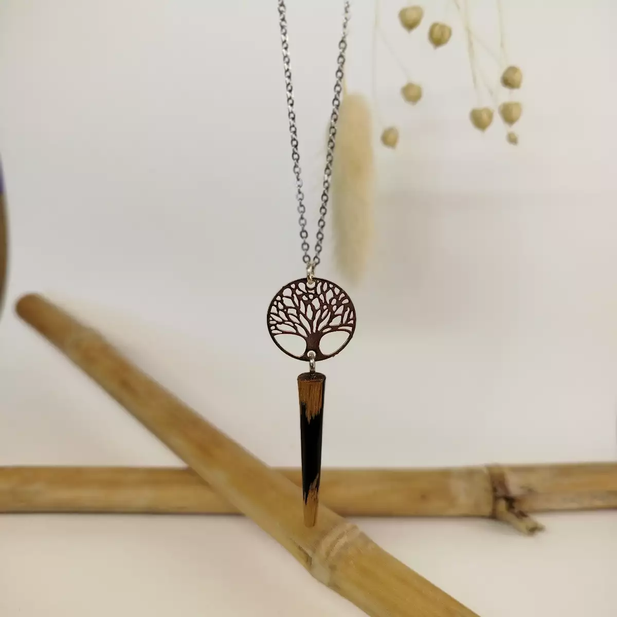 Collier pendentif en Bois&Résine