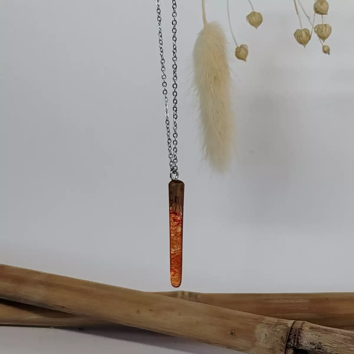 Collier pendentif en Bois&Résine