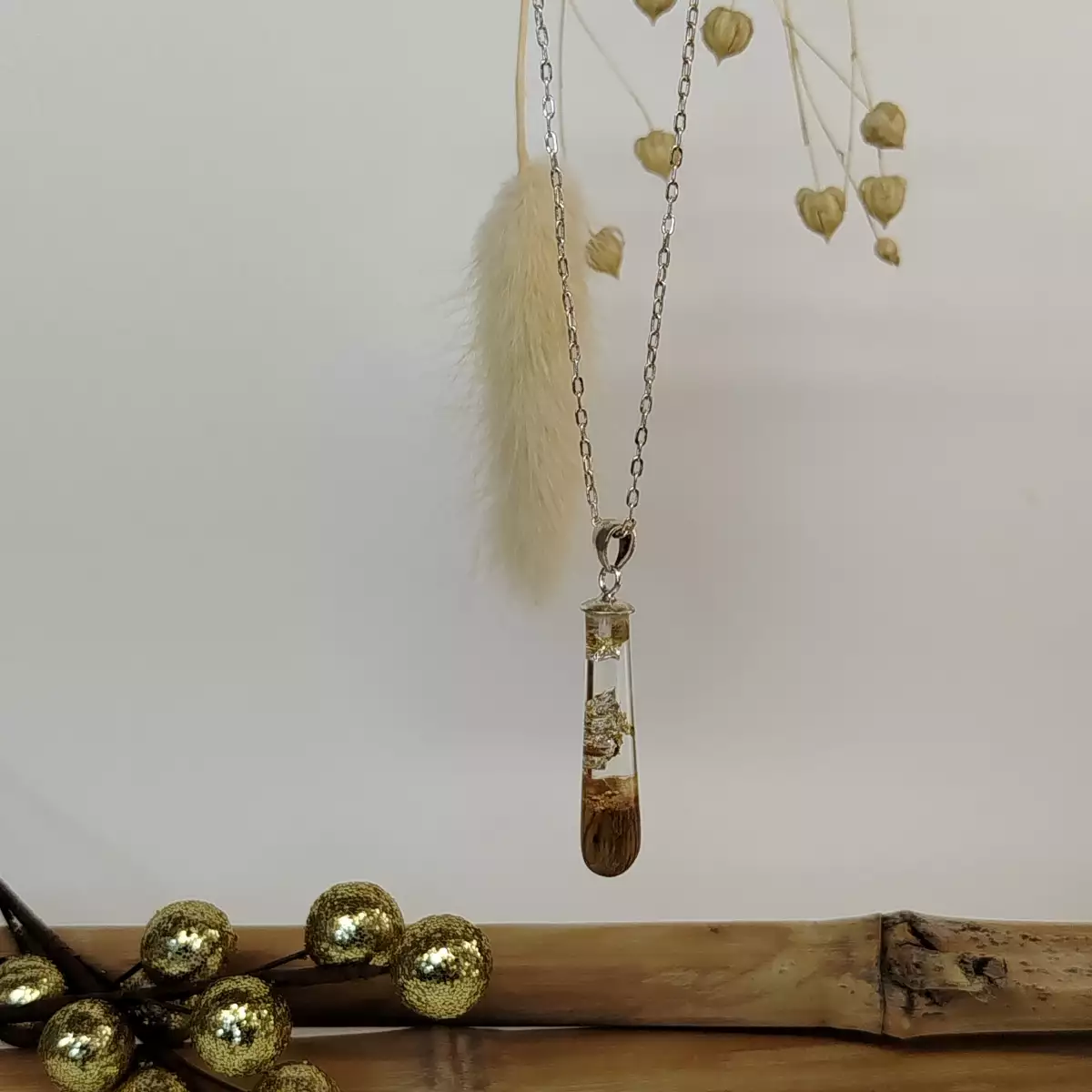 Collier Argent, pendentif en Bois&Résine